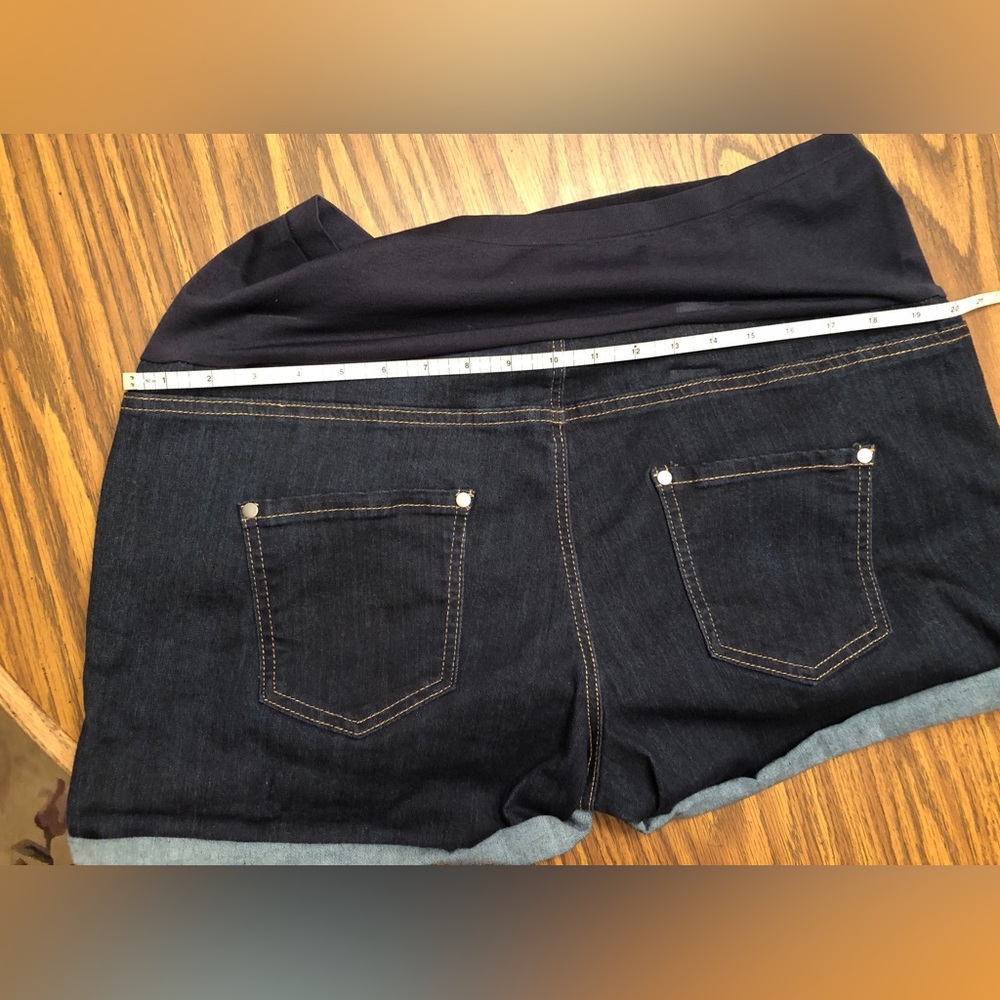 NEW Cuffed Maternity Denim stretchy shorts size 16-18 XL GREAT PRICE $AVE $$ - Picture 4 of 8